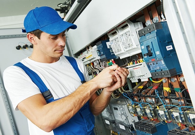 Nhận biết m&aacute;y lạnh bị x&igrave; gas do kh&ocirc;ng được vệ sinh thường xuy&ecirc;n